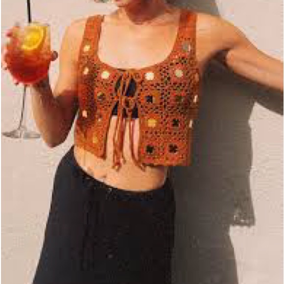 Forever 21 Tops - 5/$25 Sale Forever 21 brown or orange crochet vest with gold-colored sequins Med